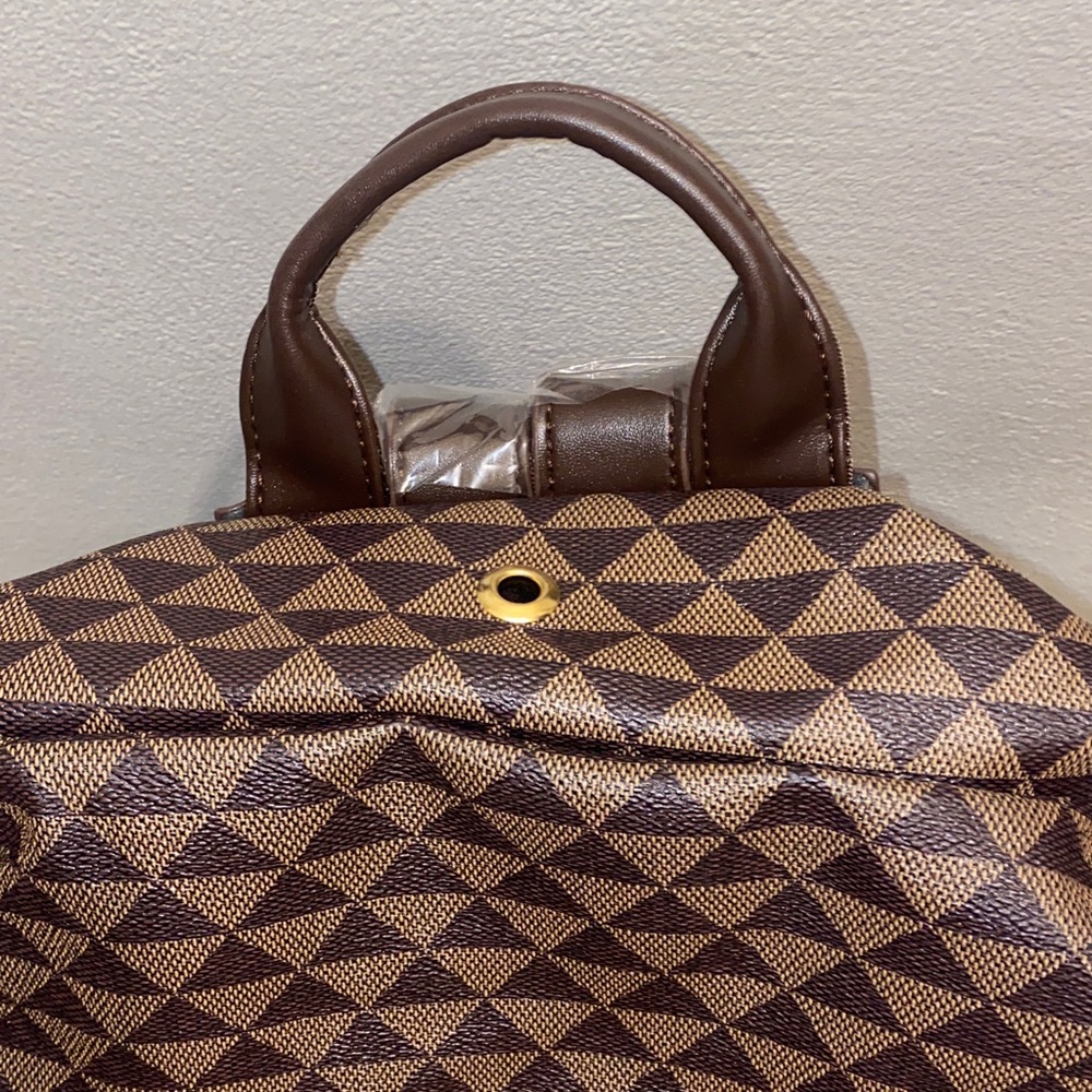 Nwot Geometric Patterned Brown Backpack With Gold… - image 5